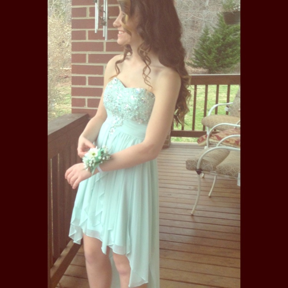 Size three mint green prom dress